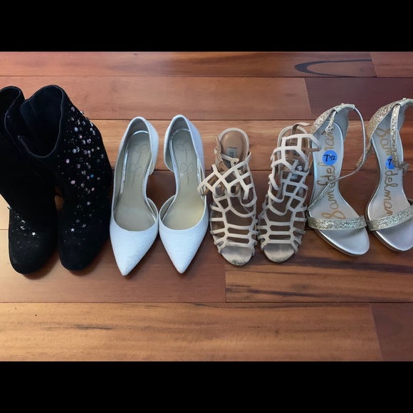 Lot of Shoes! - Picture 1 of 8